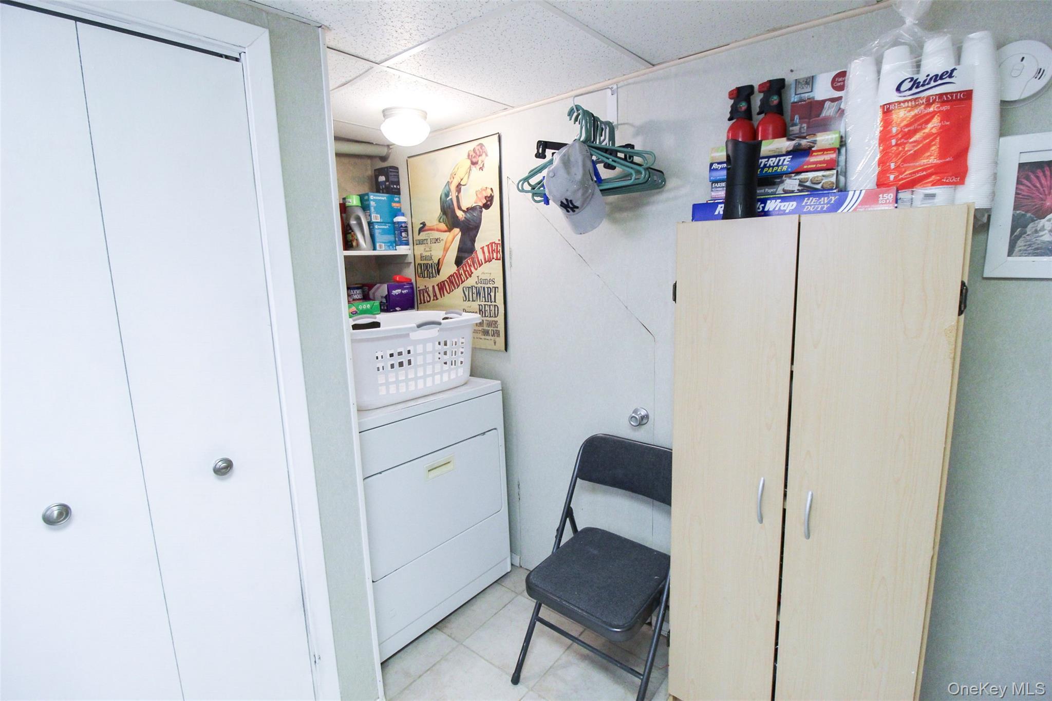 Single Family Giegerich  Bronx, NY 10465, MLS-920715-34