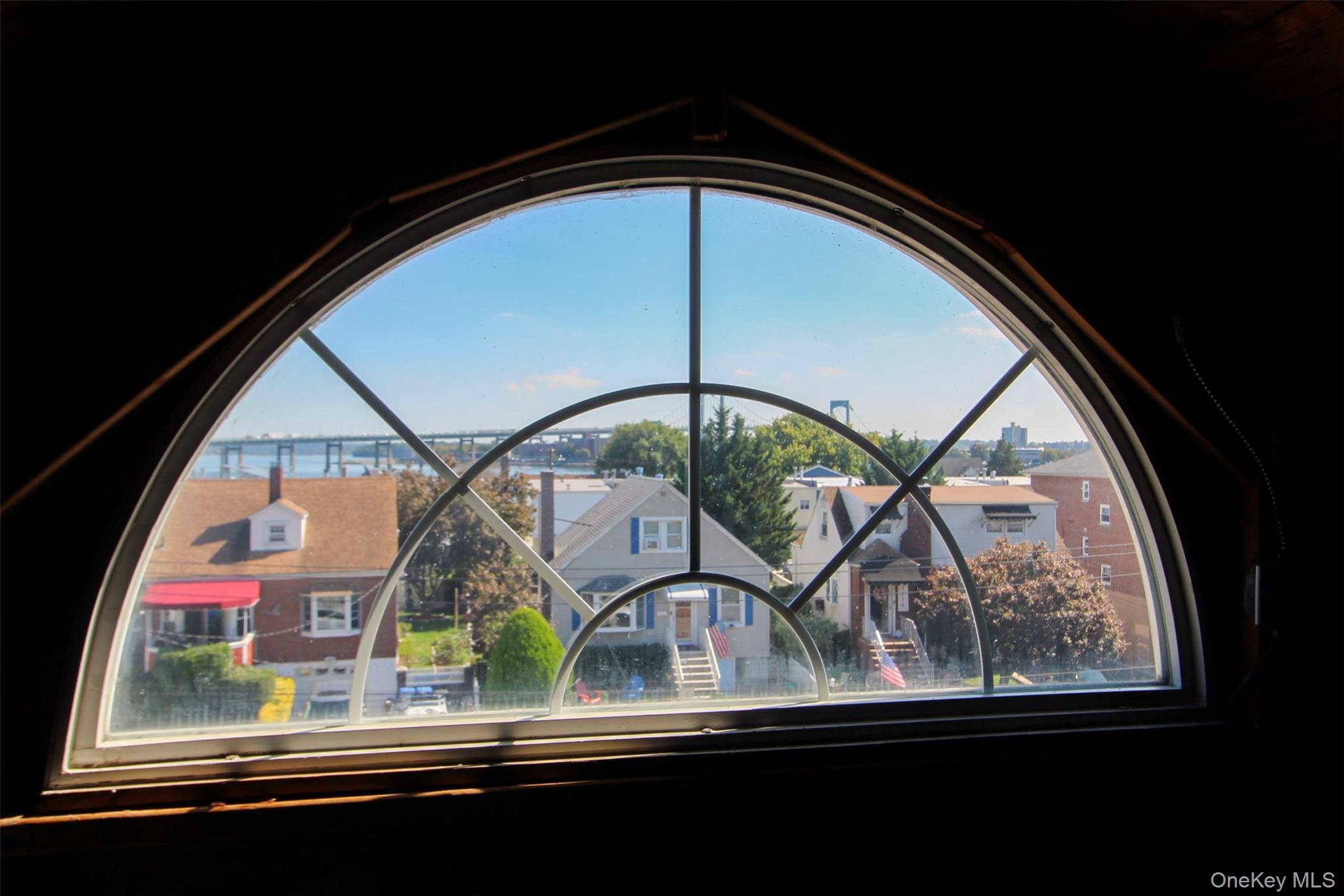 Single Family Giegerich  Bronx, NY 10465, MLS-920715-36