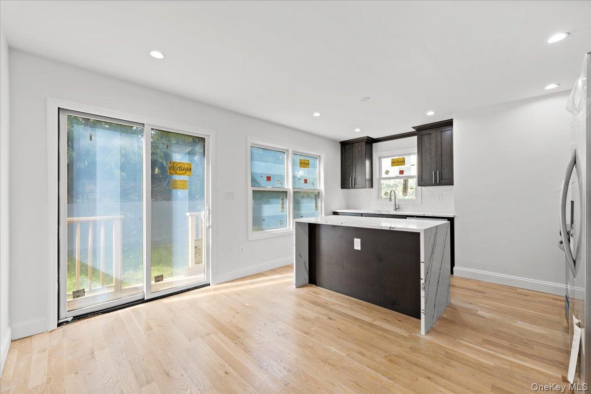 Single Family Thurton Westchester County, NY 10704, MLS-920716-37