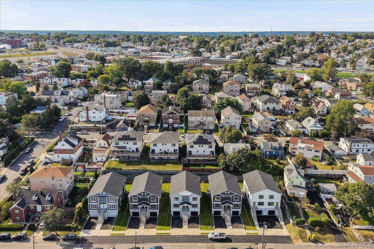 Single Family Thurton Westchester County, NY 10704, MLS-920716-48