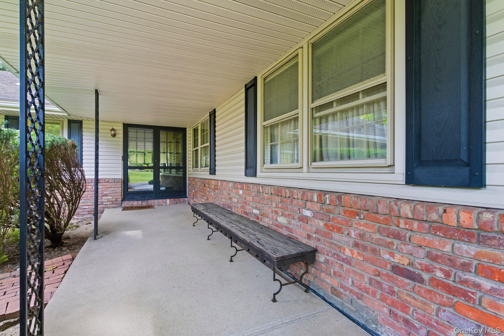 Single Family Lisa  Suffolk County, NY 11746, MLS-920720-2