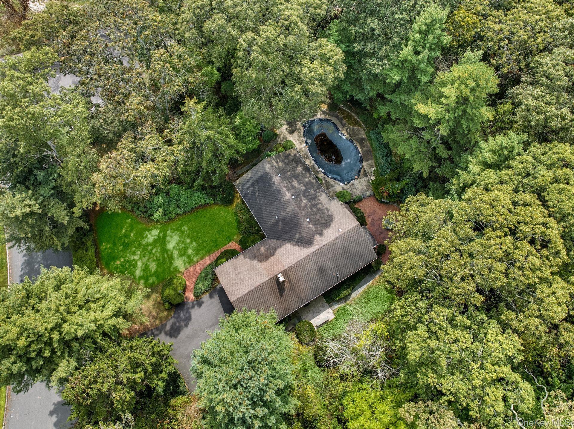 Single Family Lisa  Suffolk County, NY 11746, MLS-920720-24