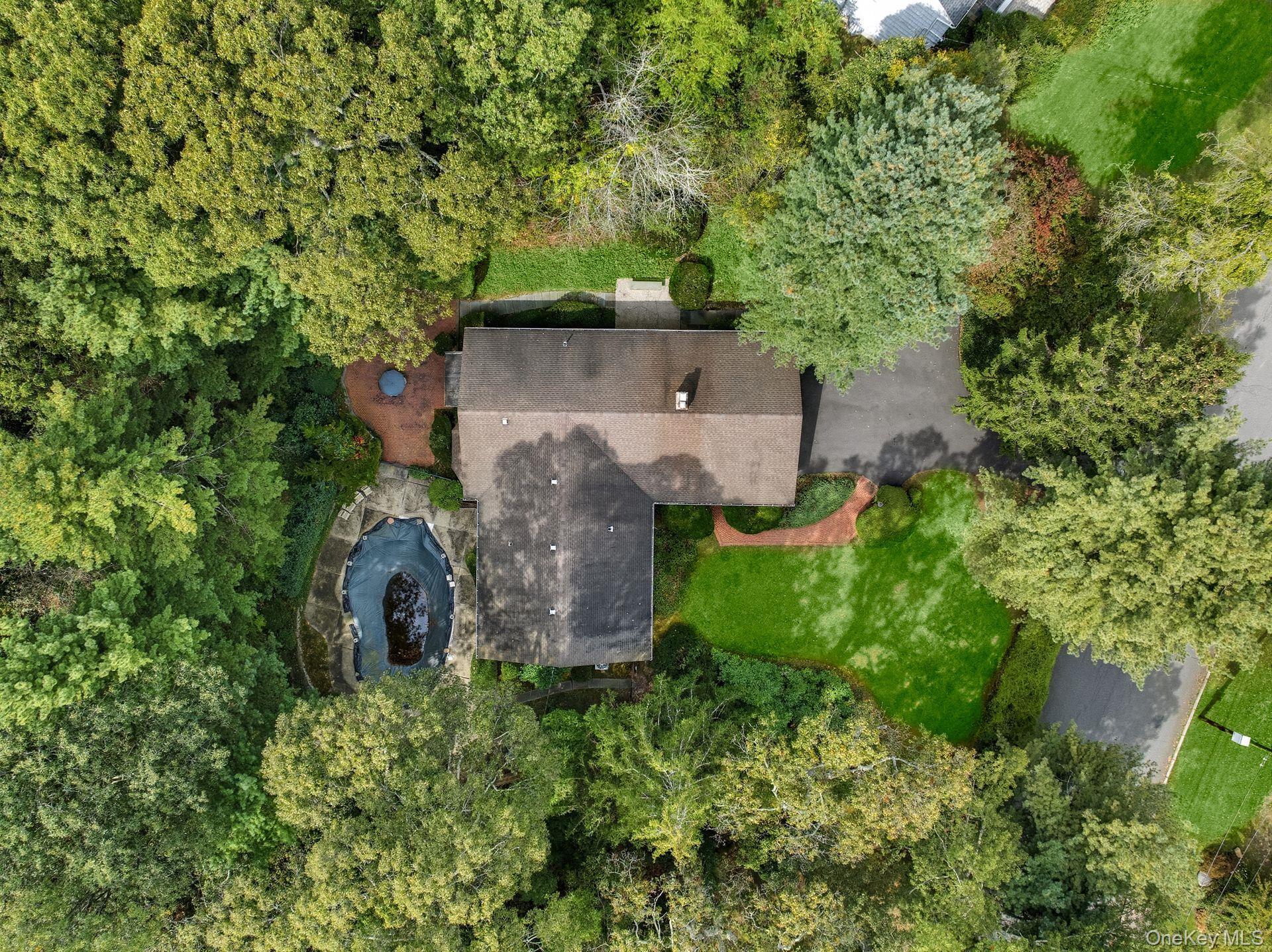 Single Family Lisa  Suffolk County, NY 11746, MLS-920720-25