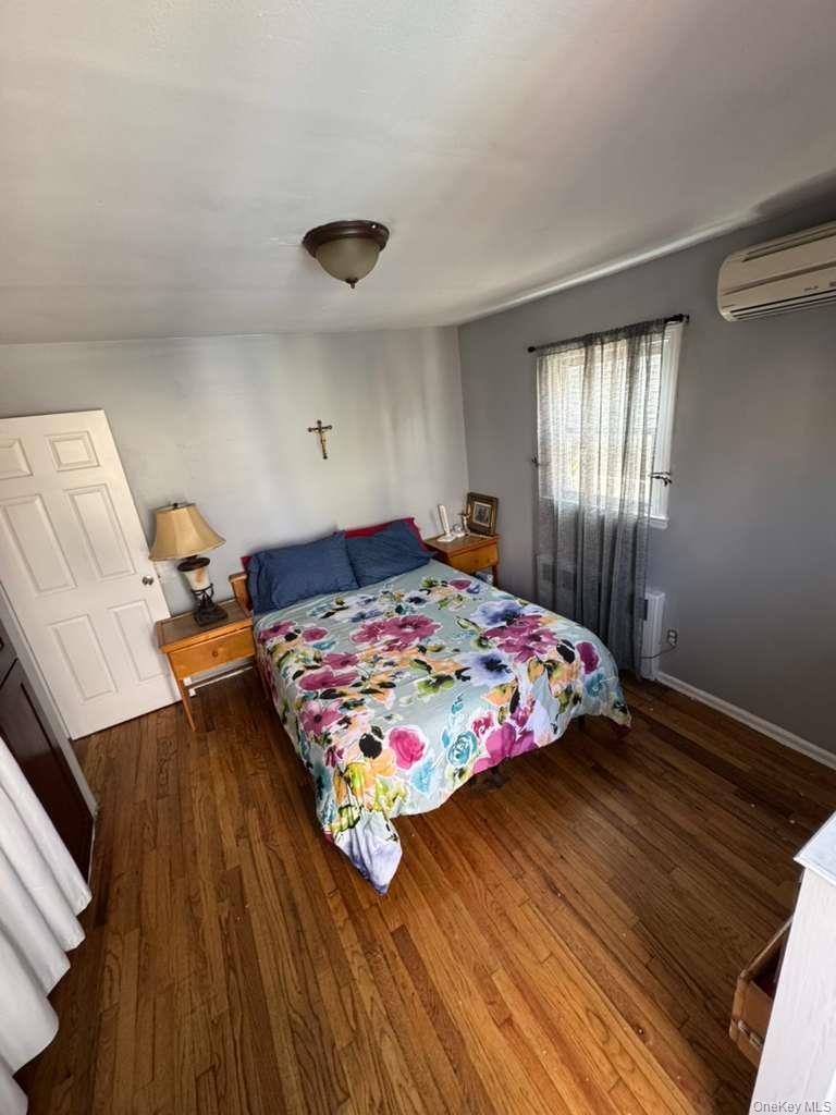 Single Family Harvard  Nassau County, NY 11580, MLS-920728-15