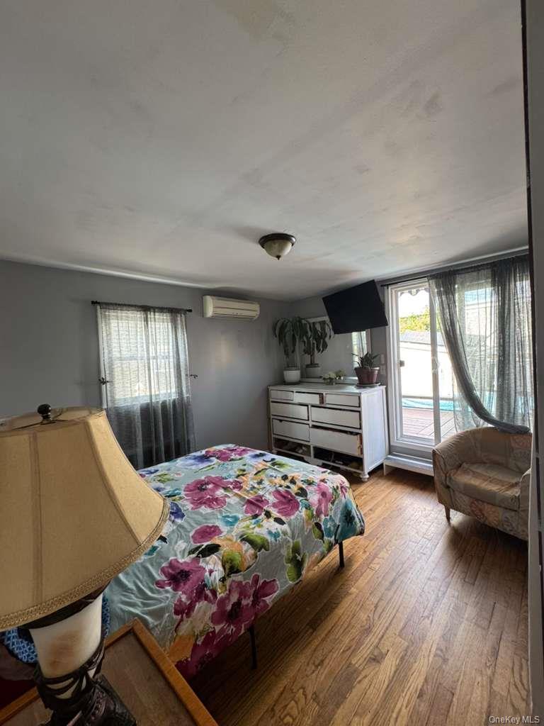 Single Family Harvard  Nassau County, NY 11580, MLS-920728-16