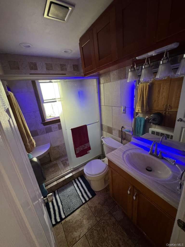 Single Family Harvard  Nassau County, NY 11580, MLS-920728-8