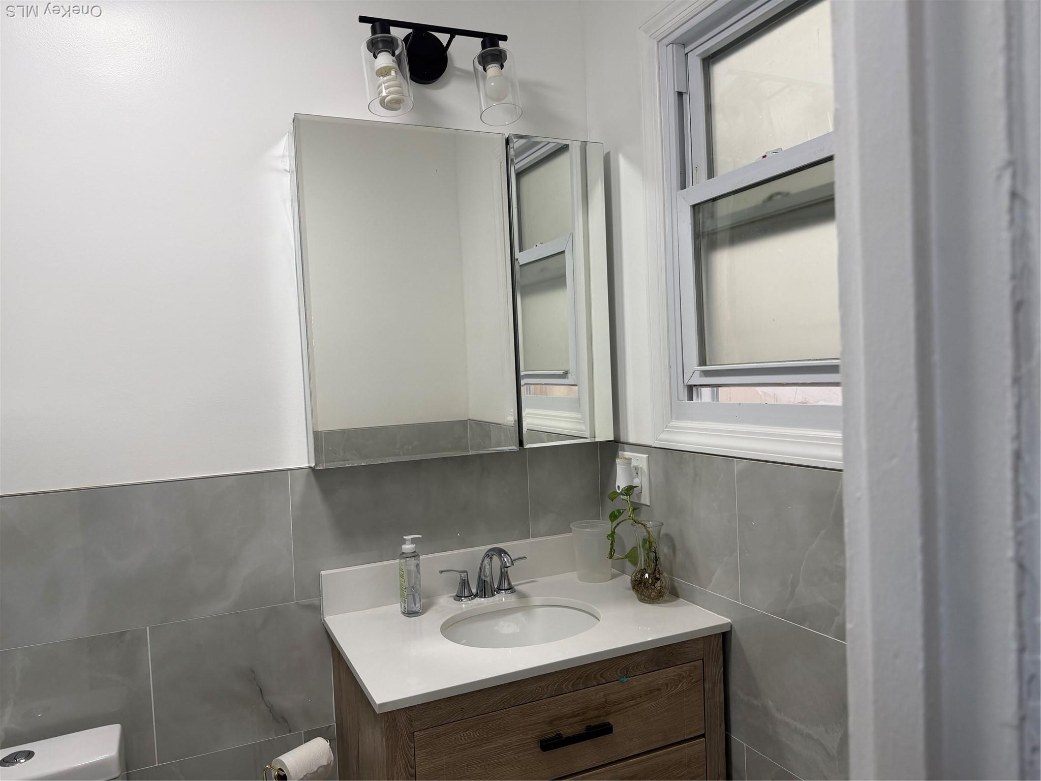 Single Family 95th Queens, NY 11416, MLS-920734-7