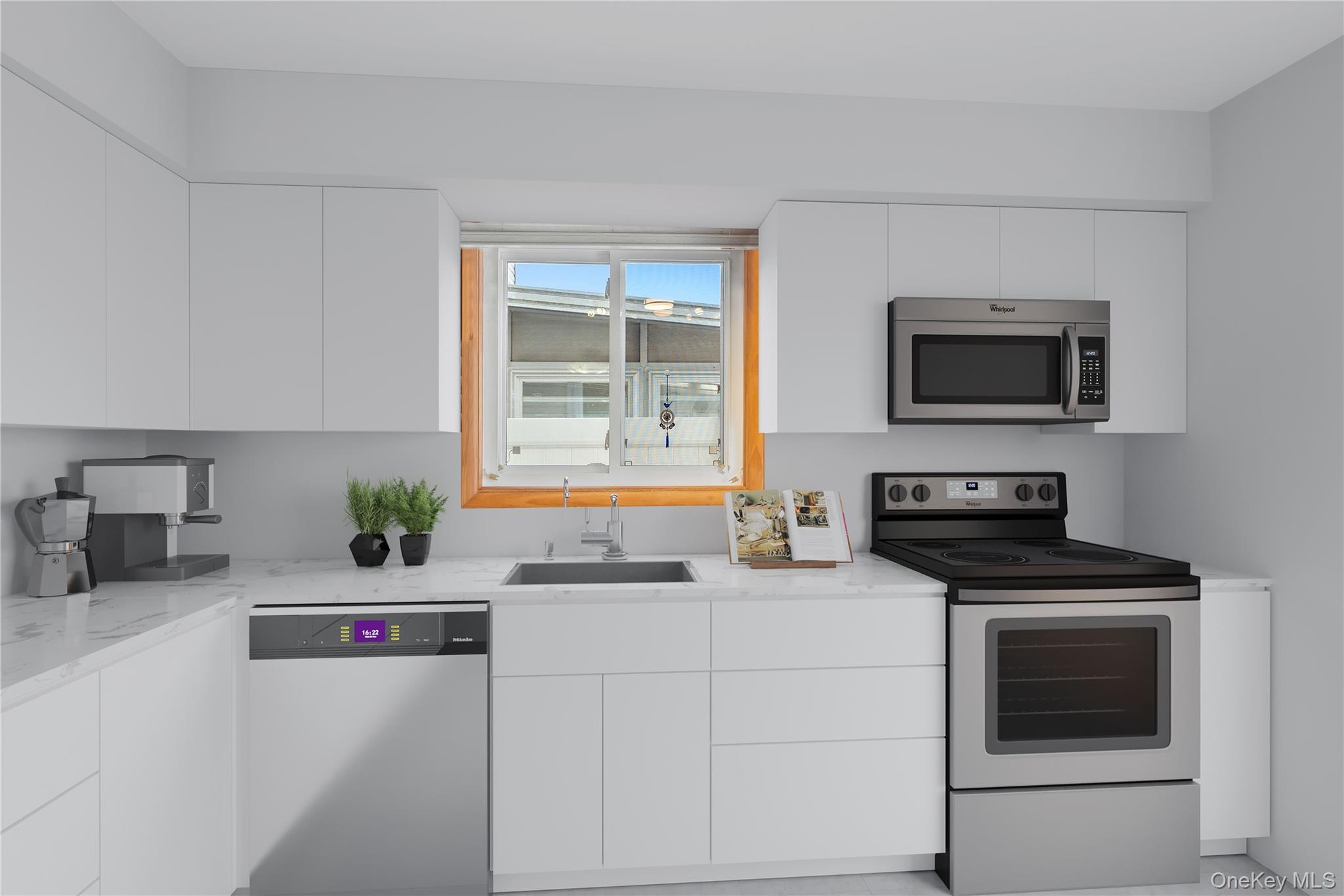 Single Family Ashwood Court Staten Island, NY 10308, MLS-920748-17