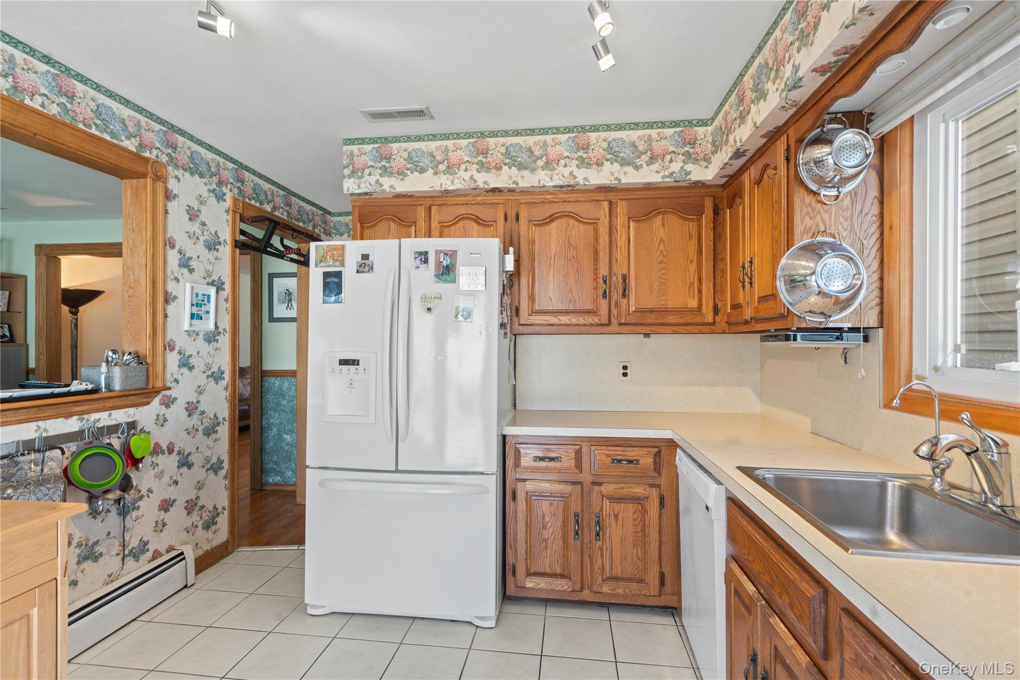 Single Family Ashwood Court Staten Island, NY 10308, MLS-920748-19