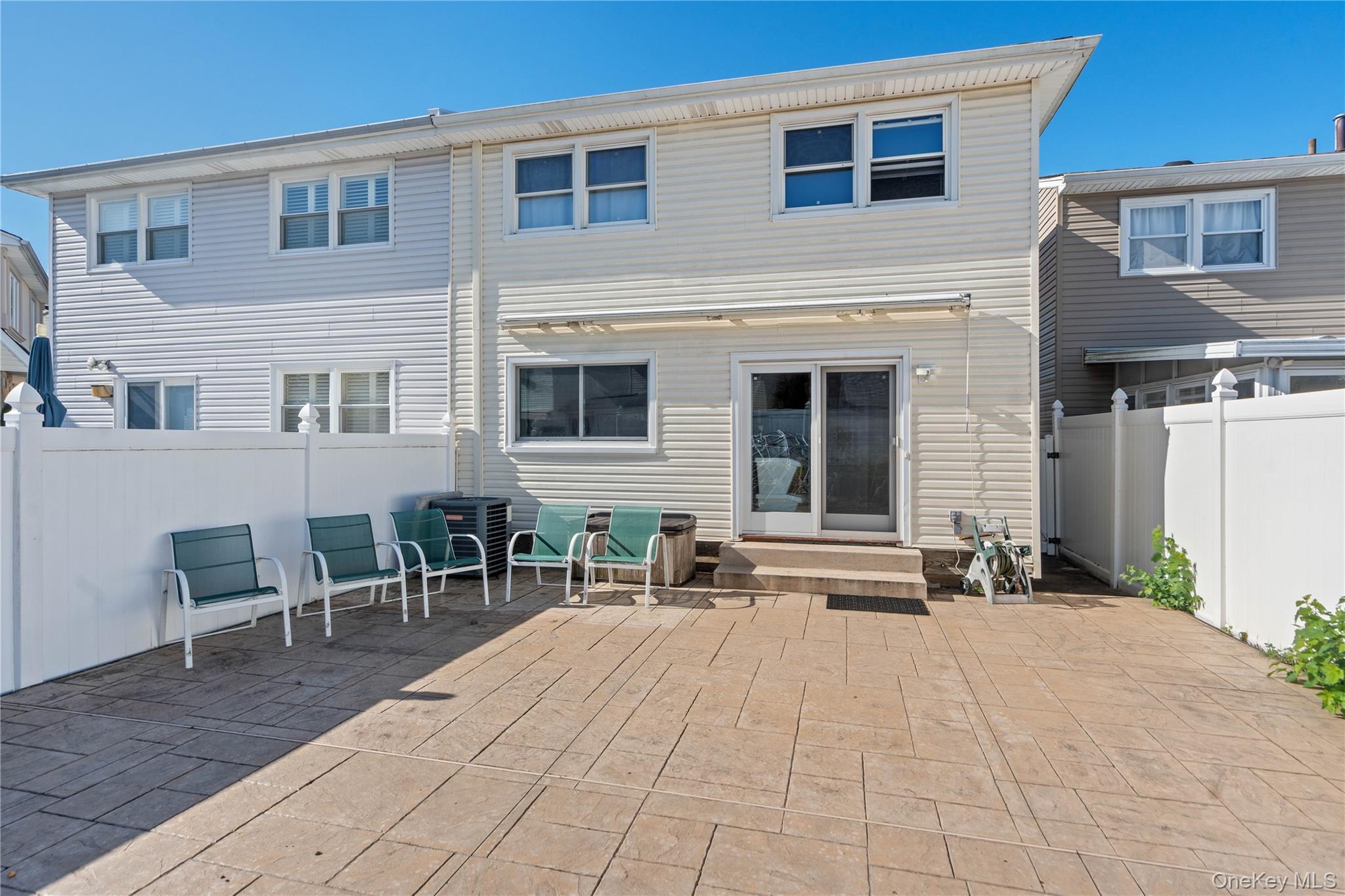 Single Family Ashwood Court Staten Island, NY 10308, MLS-920748-21