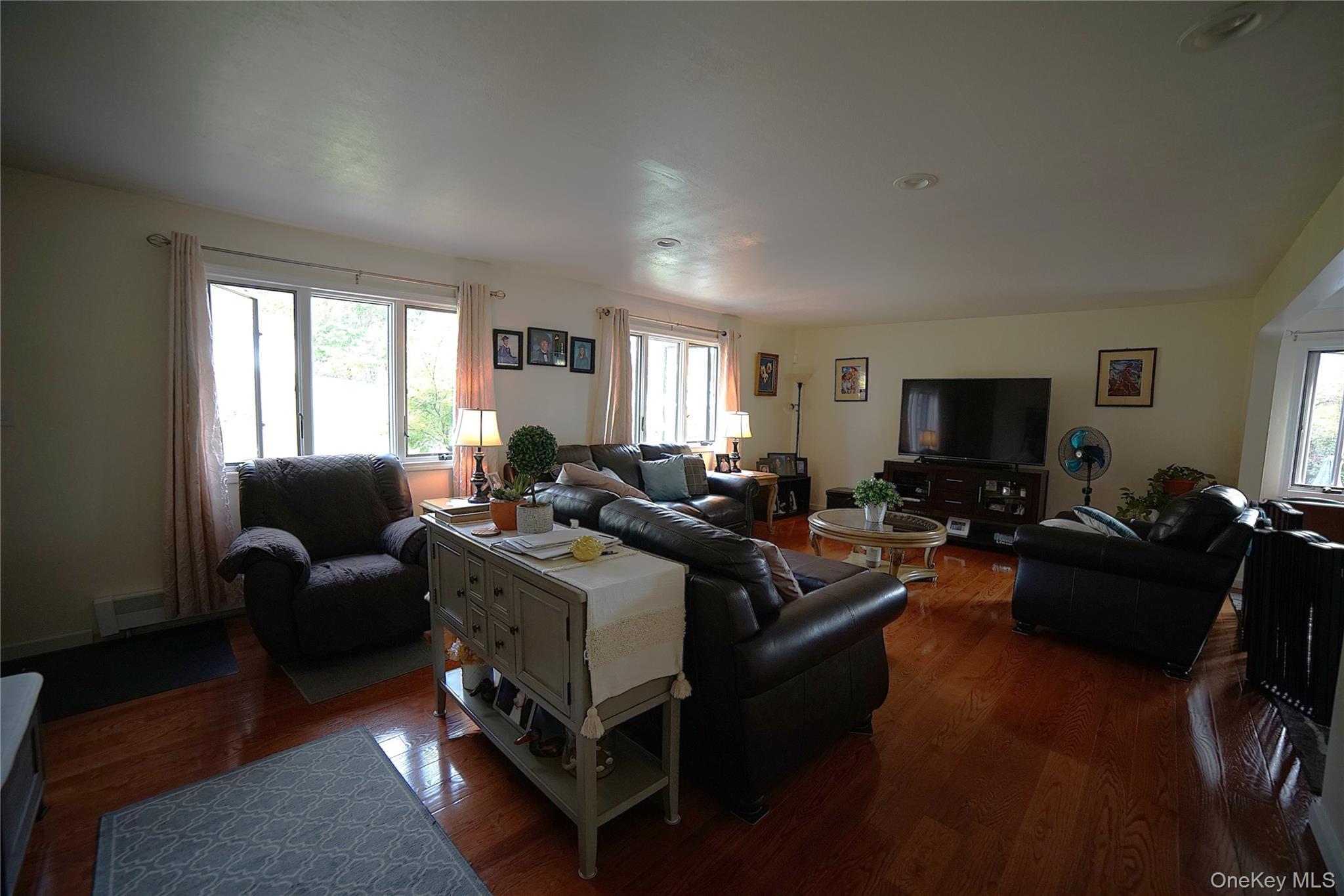 Single Family Oak Orange County, NY 10950, MLS-920753-4