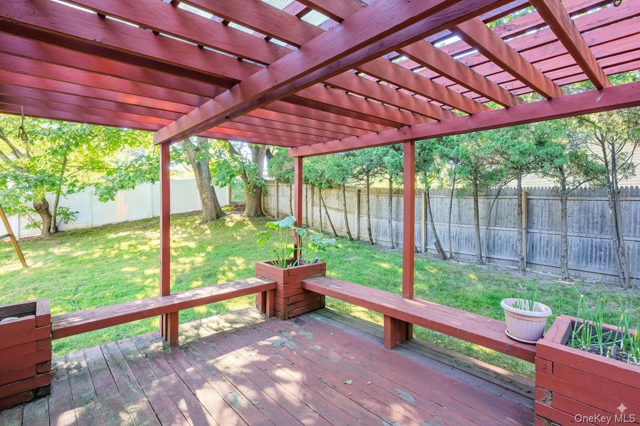 Single Family Fielding  Suffolk County, NY 11746, MLS-920763-14