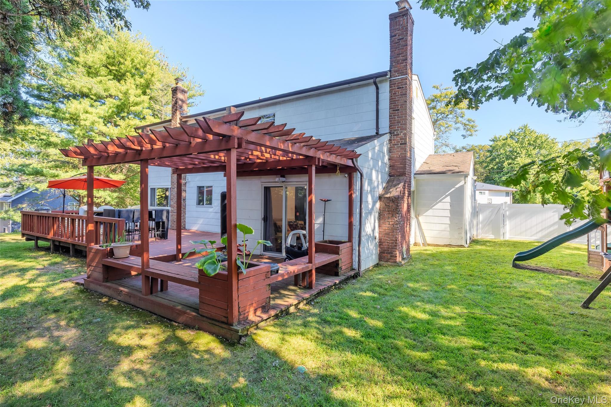 Single Family Fielding  Suffolk County, NY 11746, MLS-920763-15