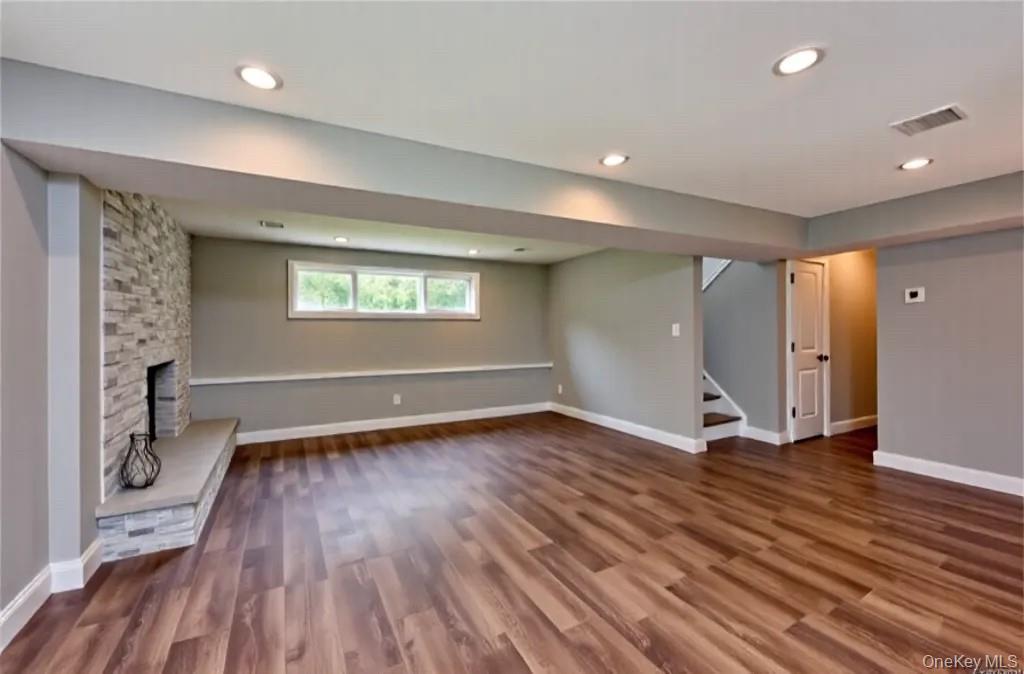 Single Family Evelyn Nassau County, NY 11714, MLS-920779-19