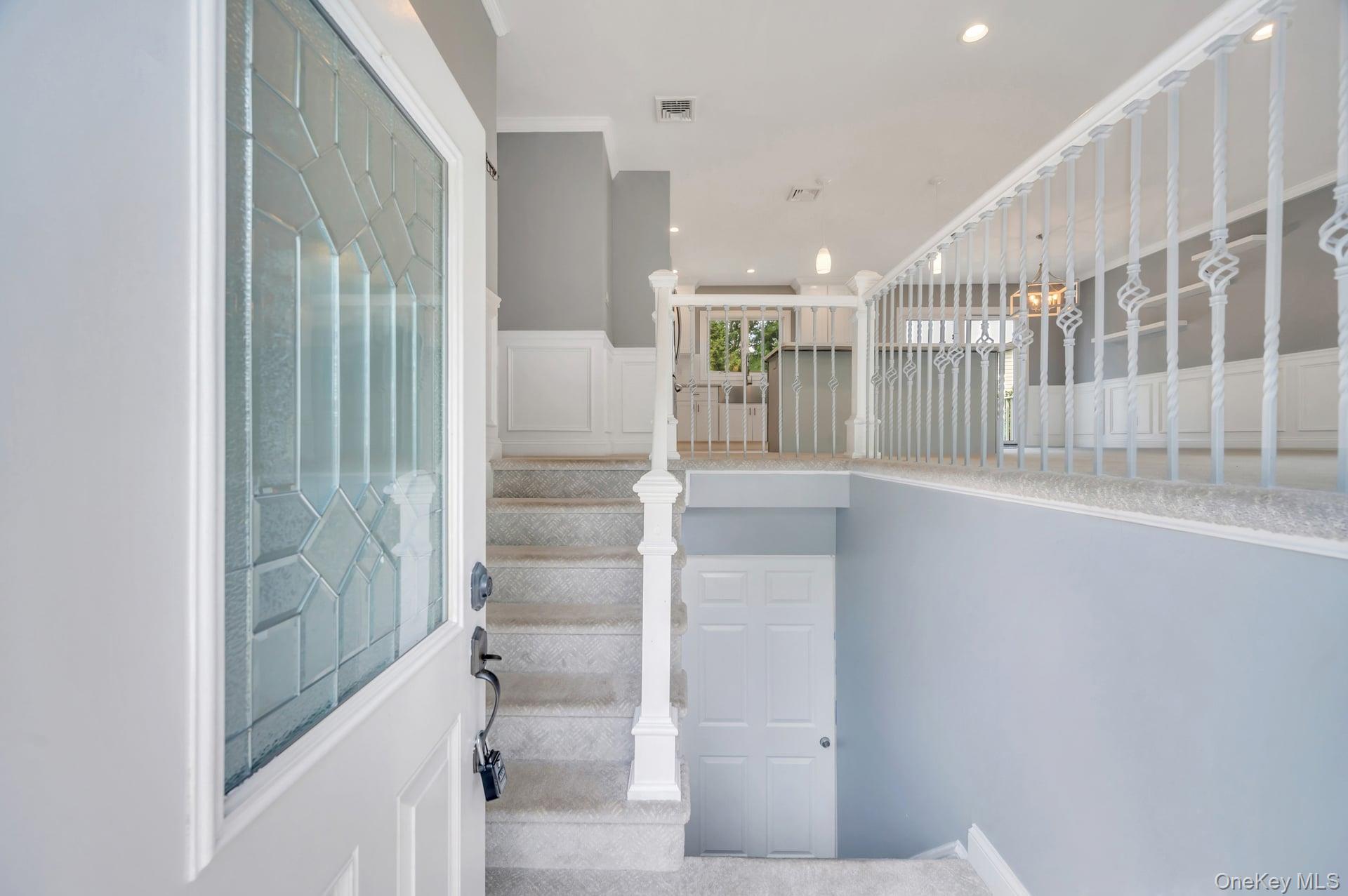 Single Family Evelyn Nassau County, NY 11714, MLS-920779-2