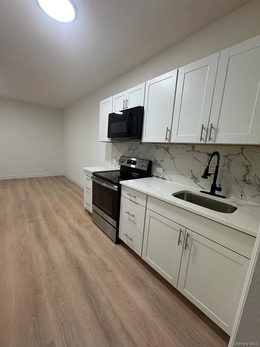 Single Family Bathgate Bronx, NY 10457, MLS-920785-7