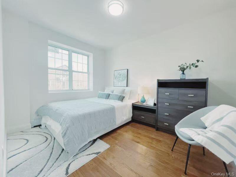 Condo Cherry  Queens, NY 11355, MLS-920790-4