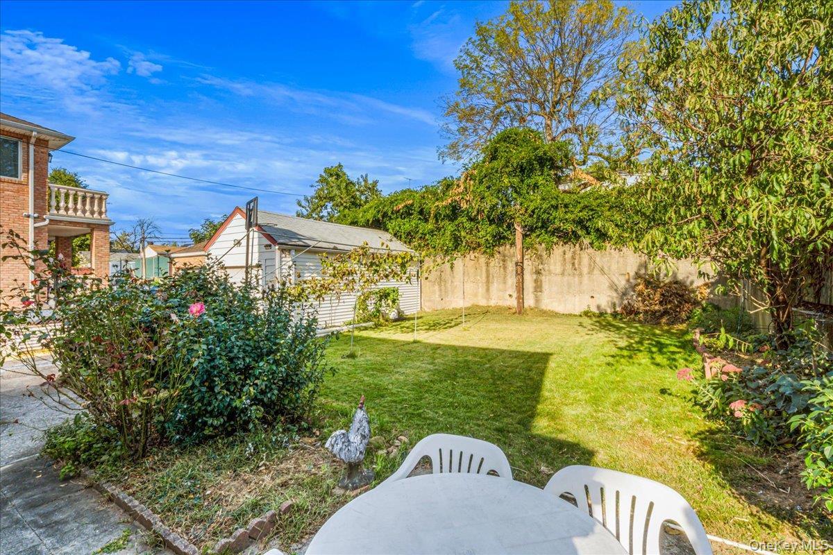 Single Family Cloverdale  Queens, NY 11364, MLS-920795-5