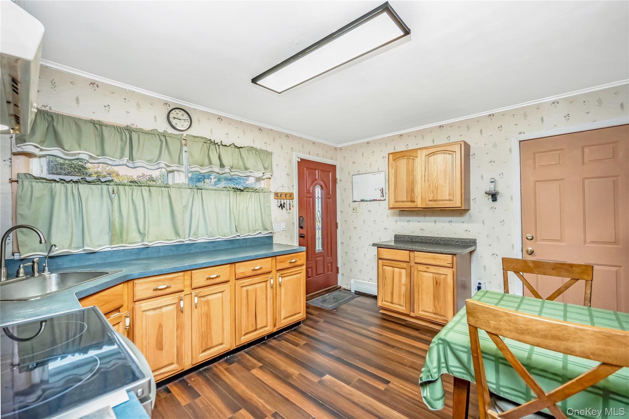 Single Family Tiptop  Nassau County, NY 11801, MLS-920800-4