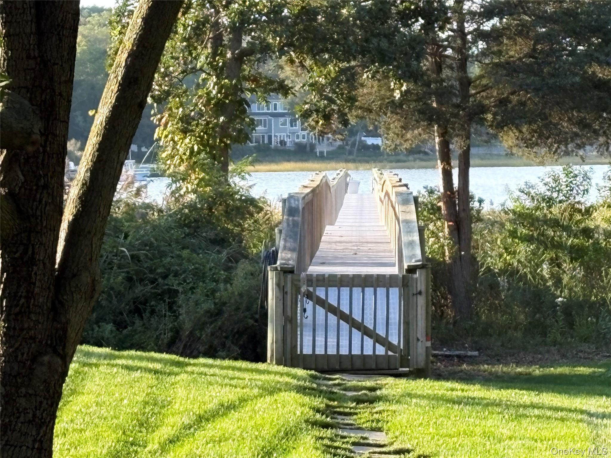 Single Family Pheasant Suffolk County, NY 11733, MLS-920813-41