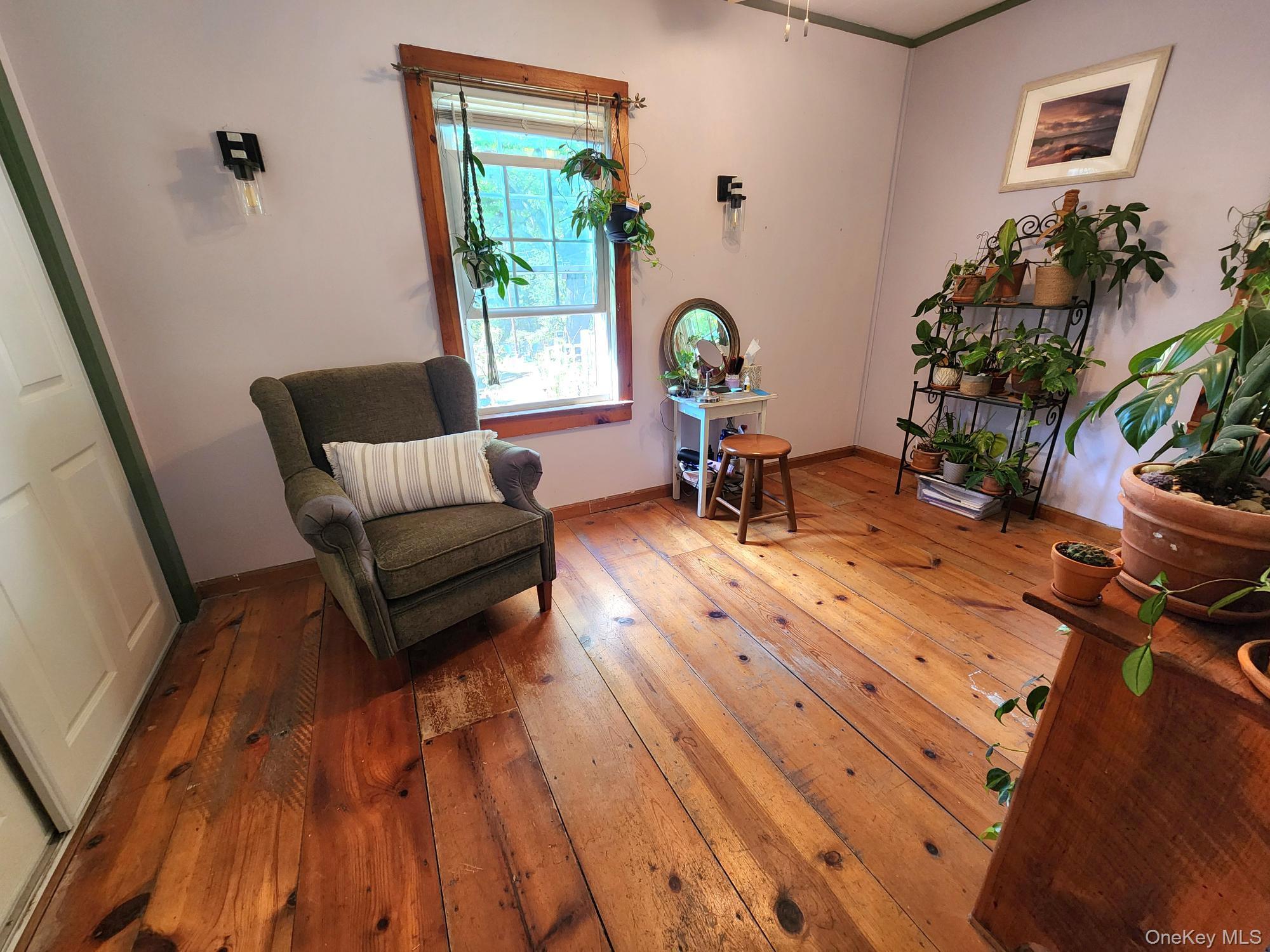 Single Family Hummingbird Way Dutchess County, NY 12580, MLS-920825-21