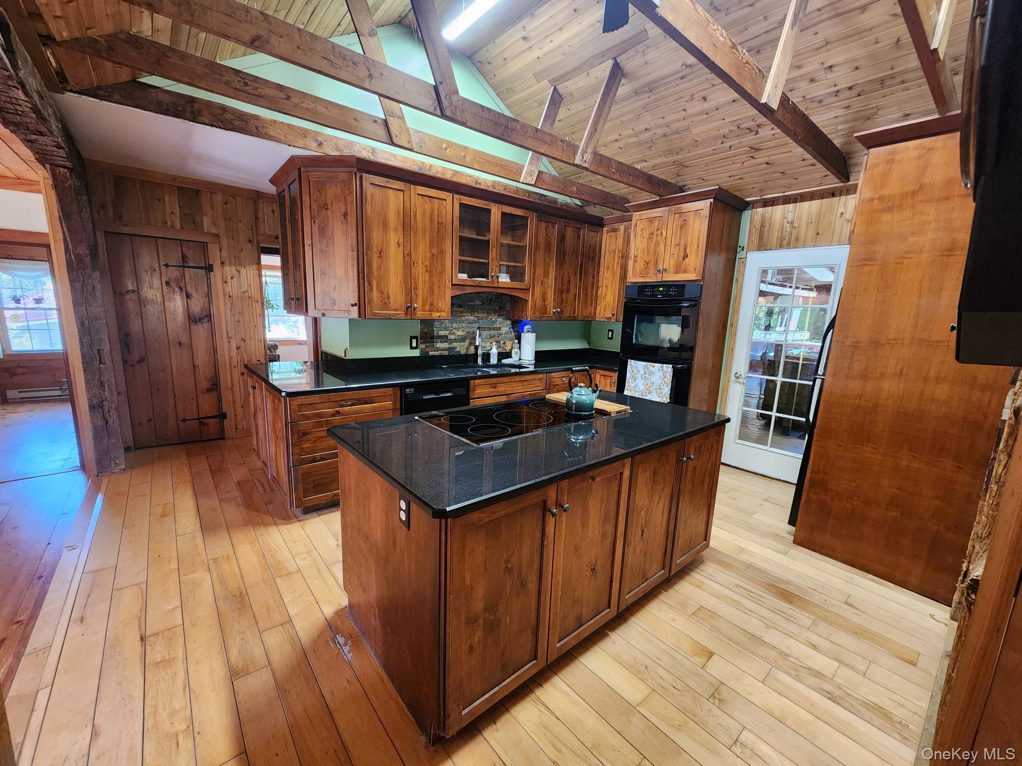 Single Family Hummingbird Way Dutchess County, NY 12580, MLS-920825-6