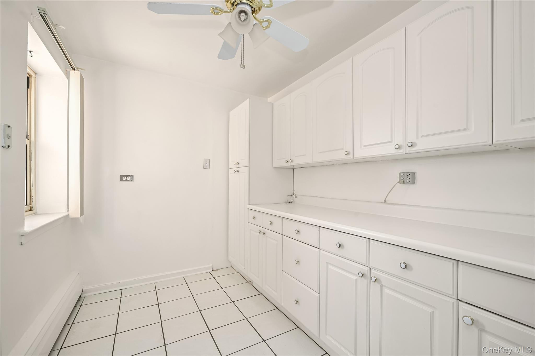 Coop 60ave  Queens, NY 11368, MLS-920834-10