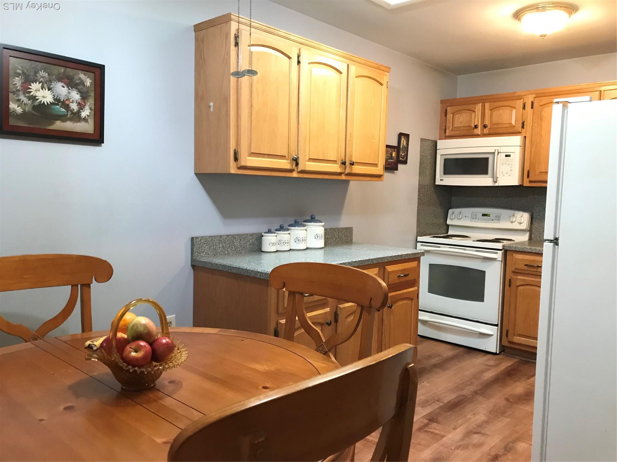 Condo Woodbridge Suffolk County, NY 11961, MLS-920854-2