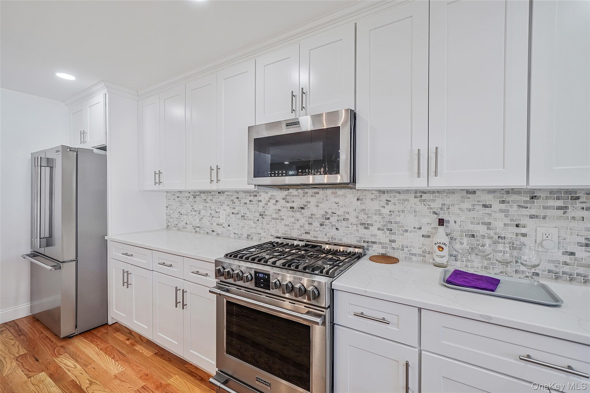 Single Family Eldridge Nassau County, NY 11550, MLS-920855-12