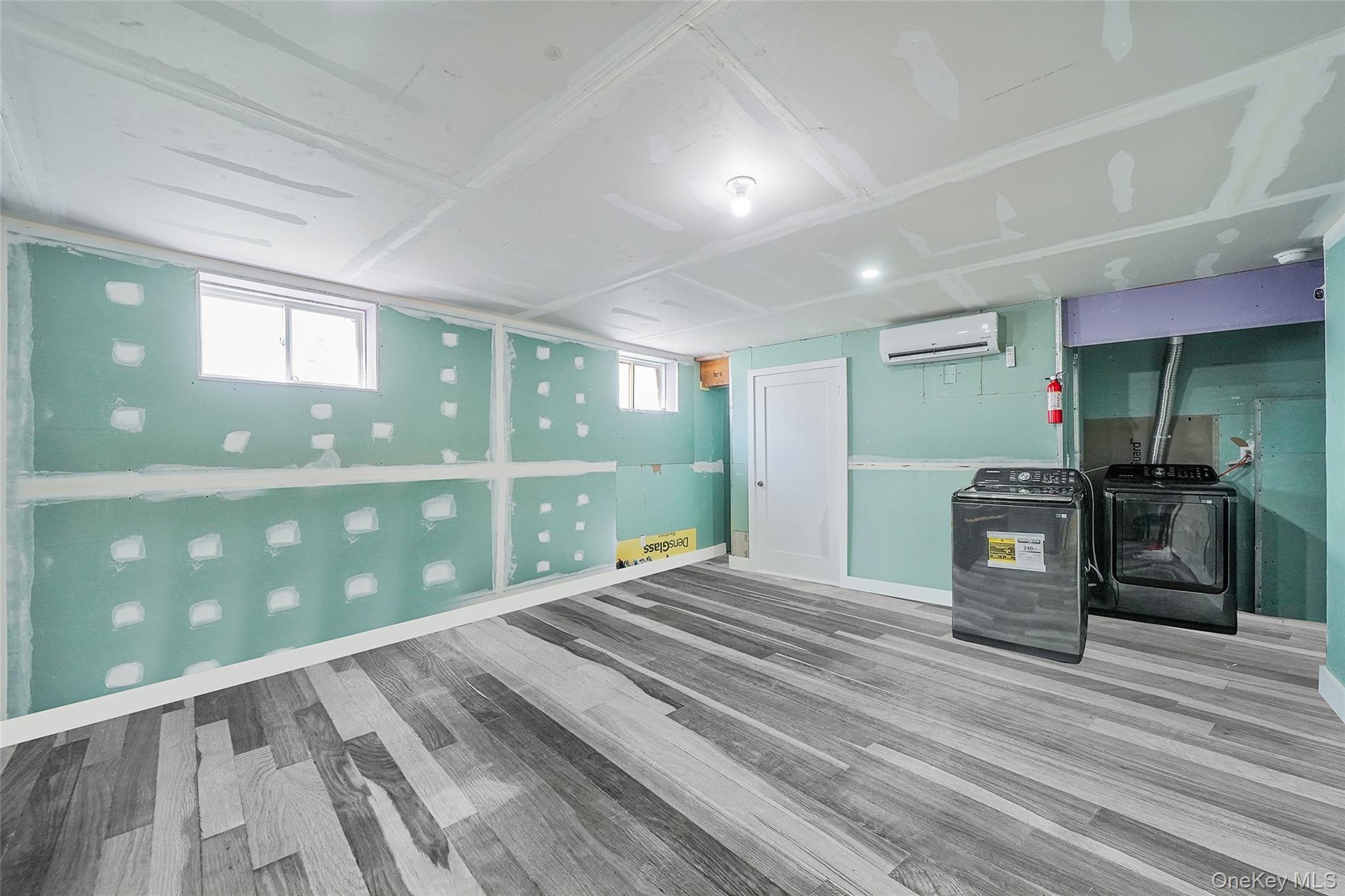 Single Family Eldridge Nassau County, NY 11550, MLS-920855-31