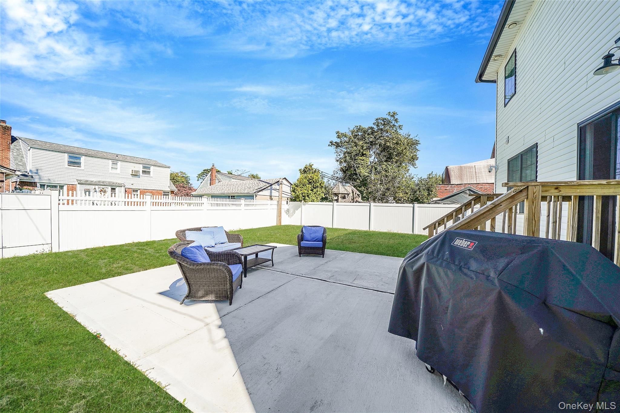 Single Family Eldridge Nassau County, NY 11550, MLS-920855-39