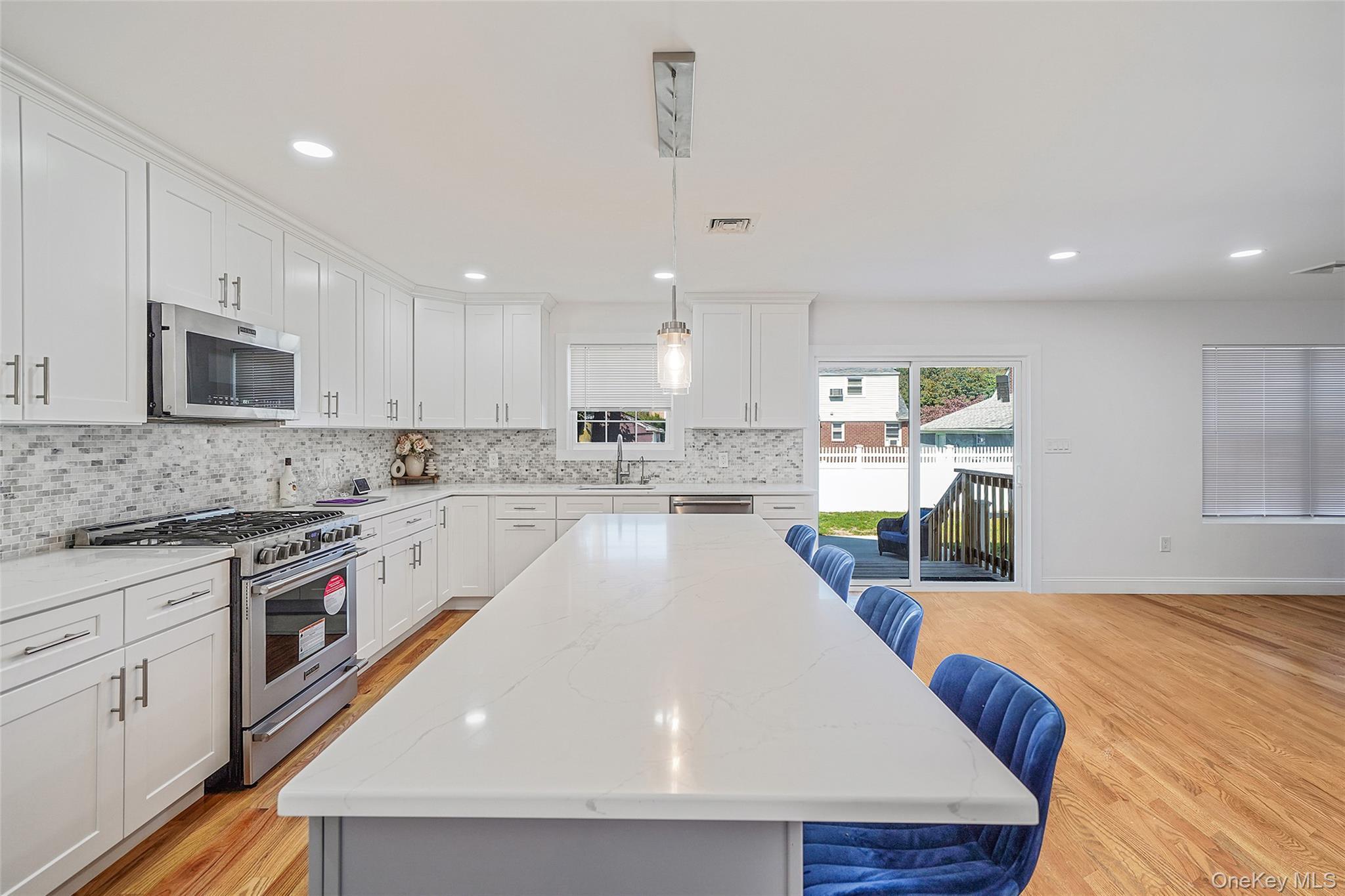 Single Family Eldridge Nassau County, NY 11550, MLS-920855-9