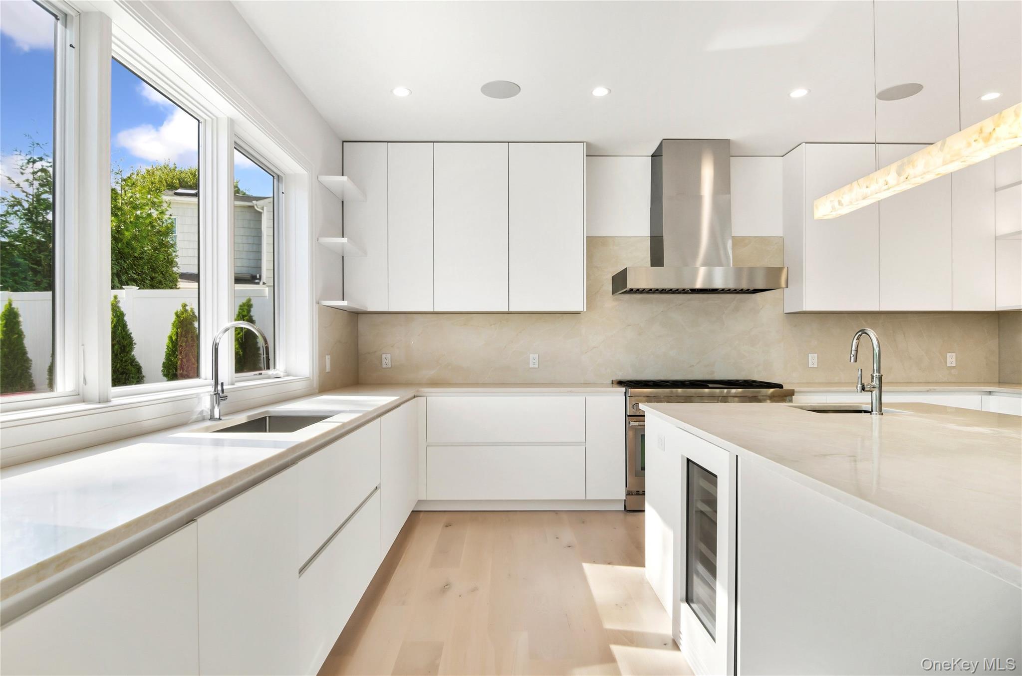 Single Family South Suffolk County, NY 11977, MLS-920858-15