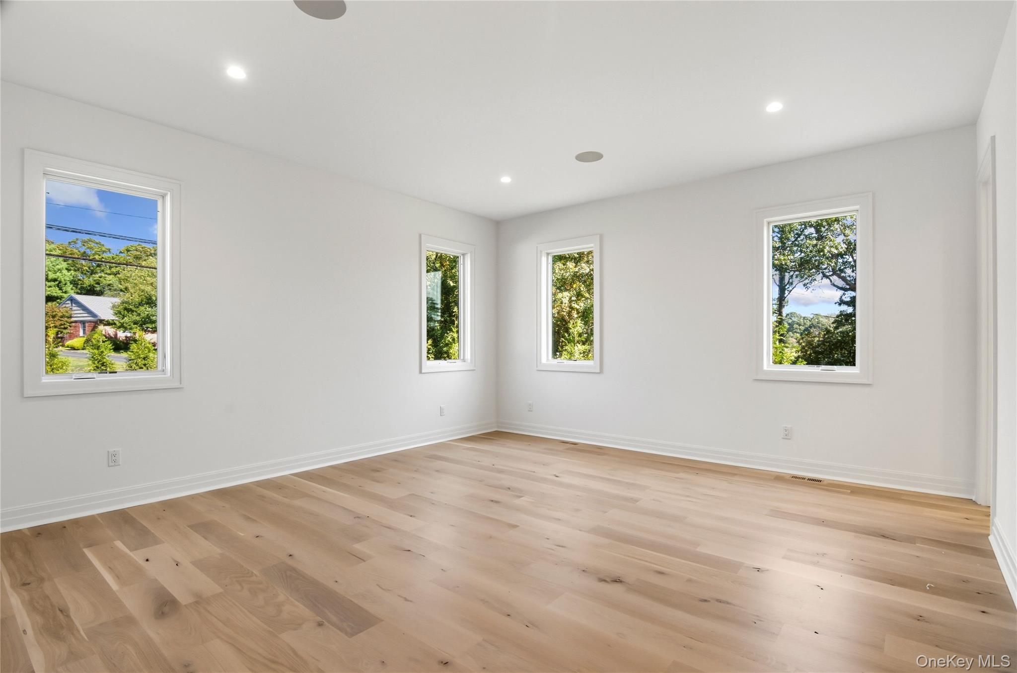 Single Family South Suffolk County, NY 11977, MLS-920858-20