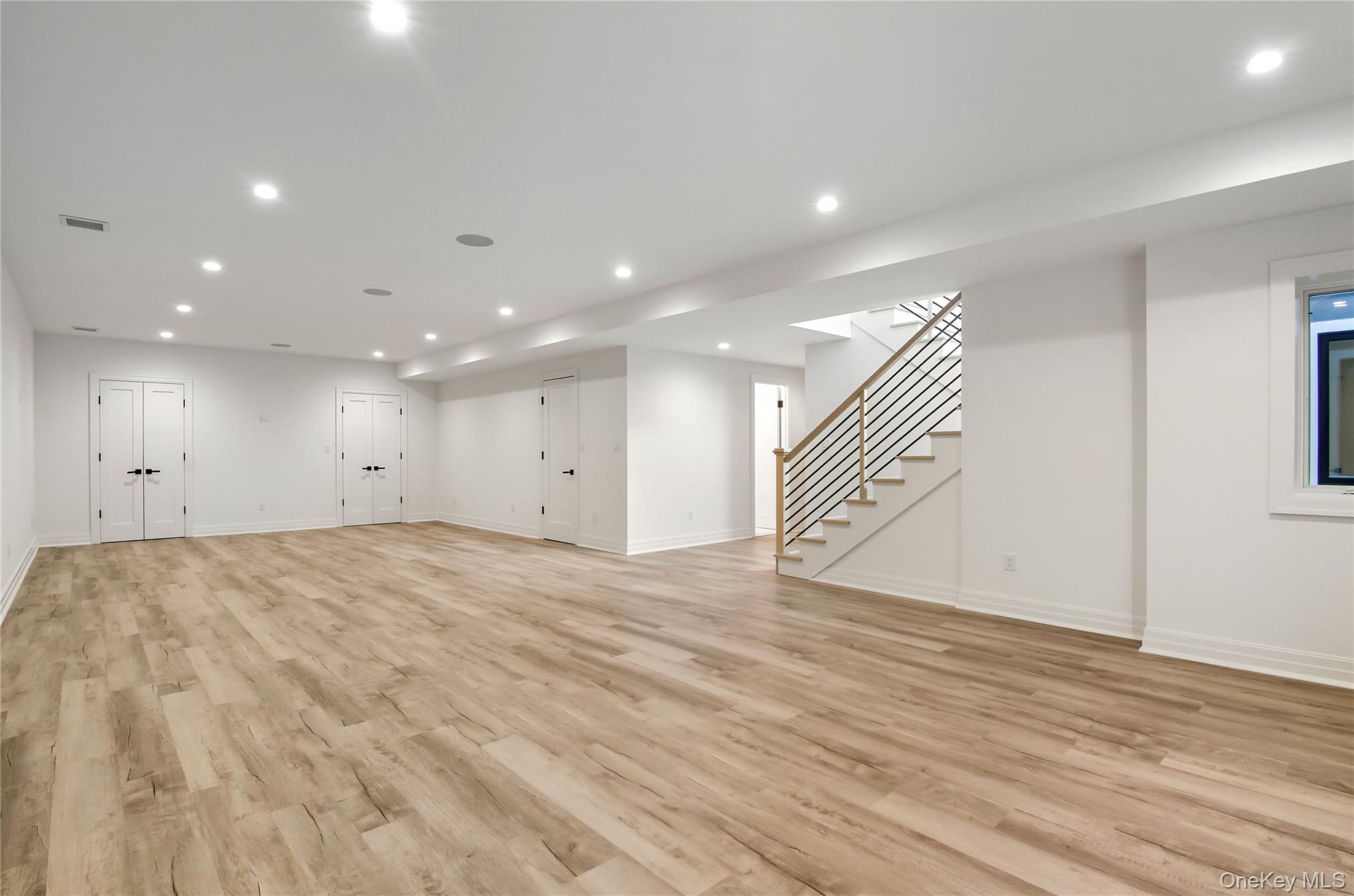 Single Family South Suffolk County, NY 11977, MLS-920858-31