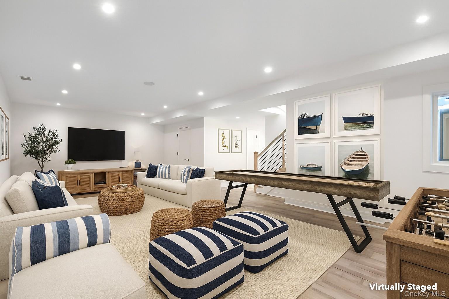 Single Family South Suffolk County, NY 11977, MLS-920858-32