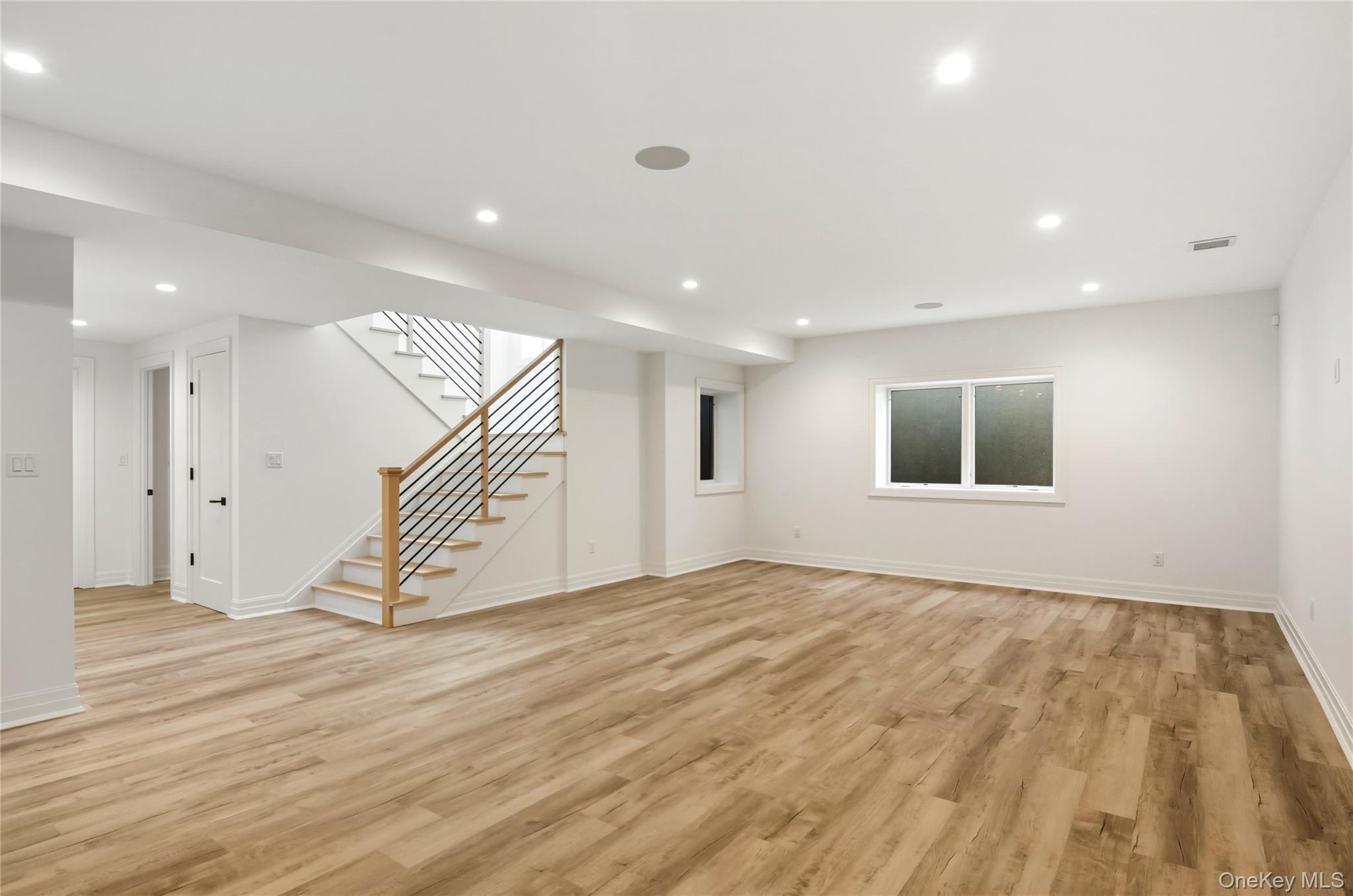 Single Family South Suffolk County, NY 11977, MLS-920858-33