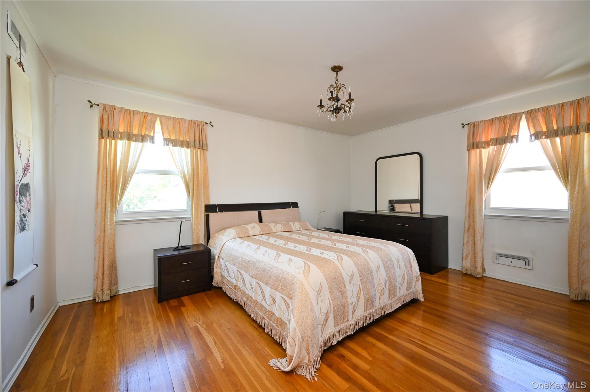 Single Family 210th Queens, NY 11360, MLS-920889-7