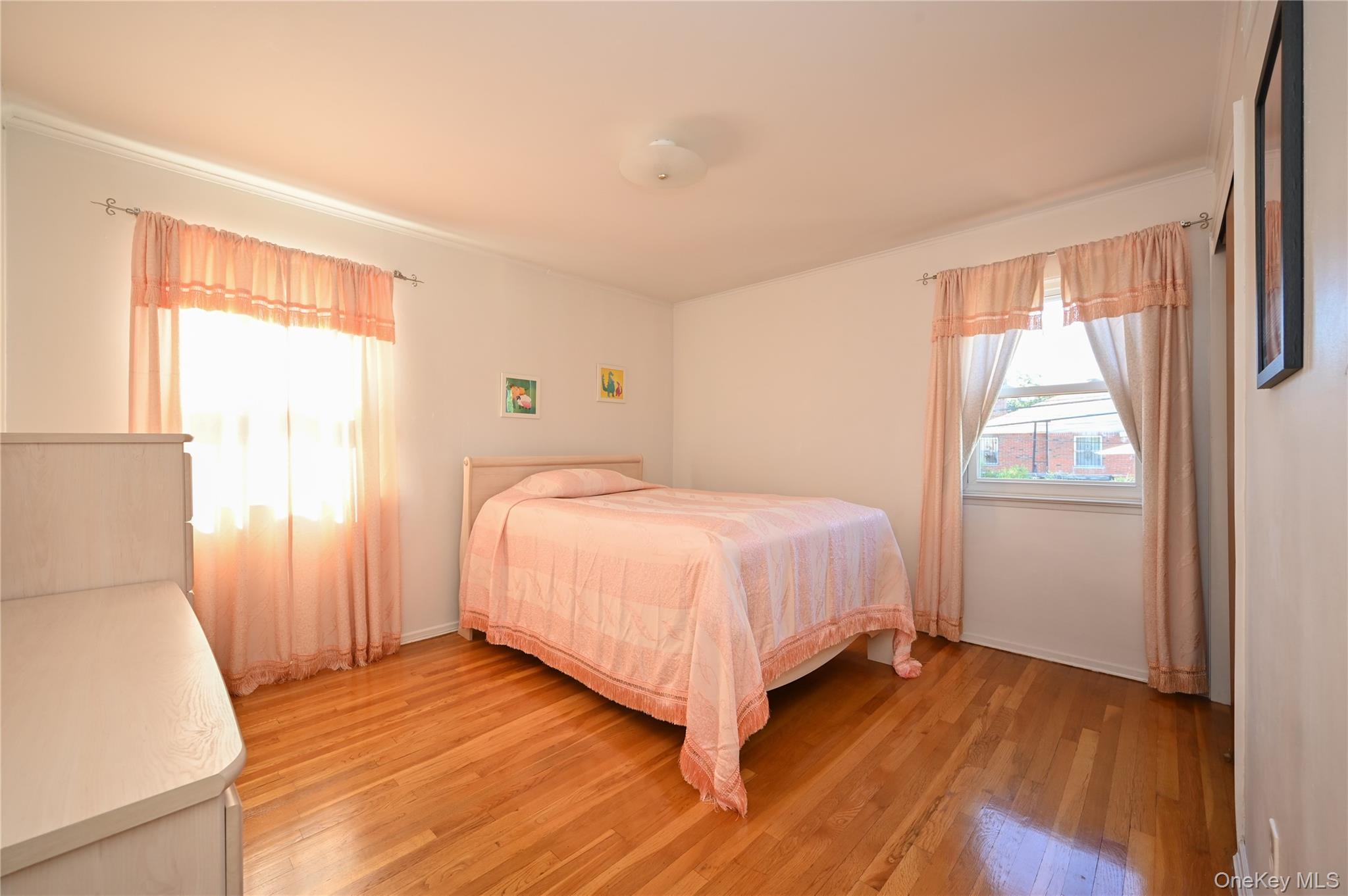 Single Family 210th Queens, NY 11360, MLS-920889-8