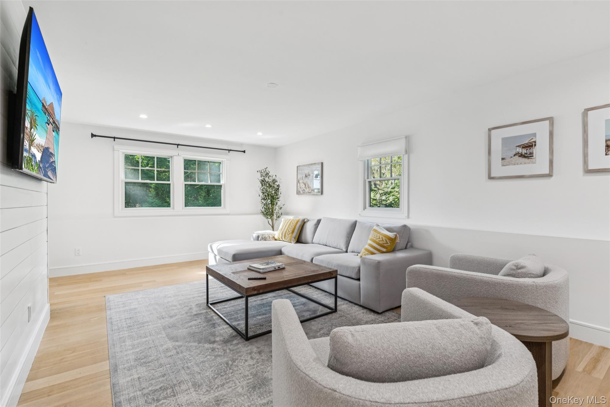 Single Family Atterbury Suffolk County, NY 11968, MLS-920907-14