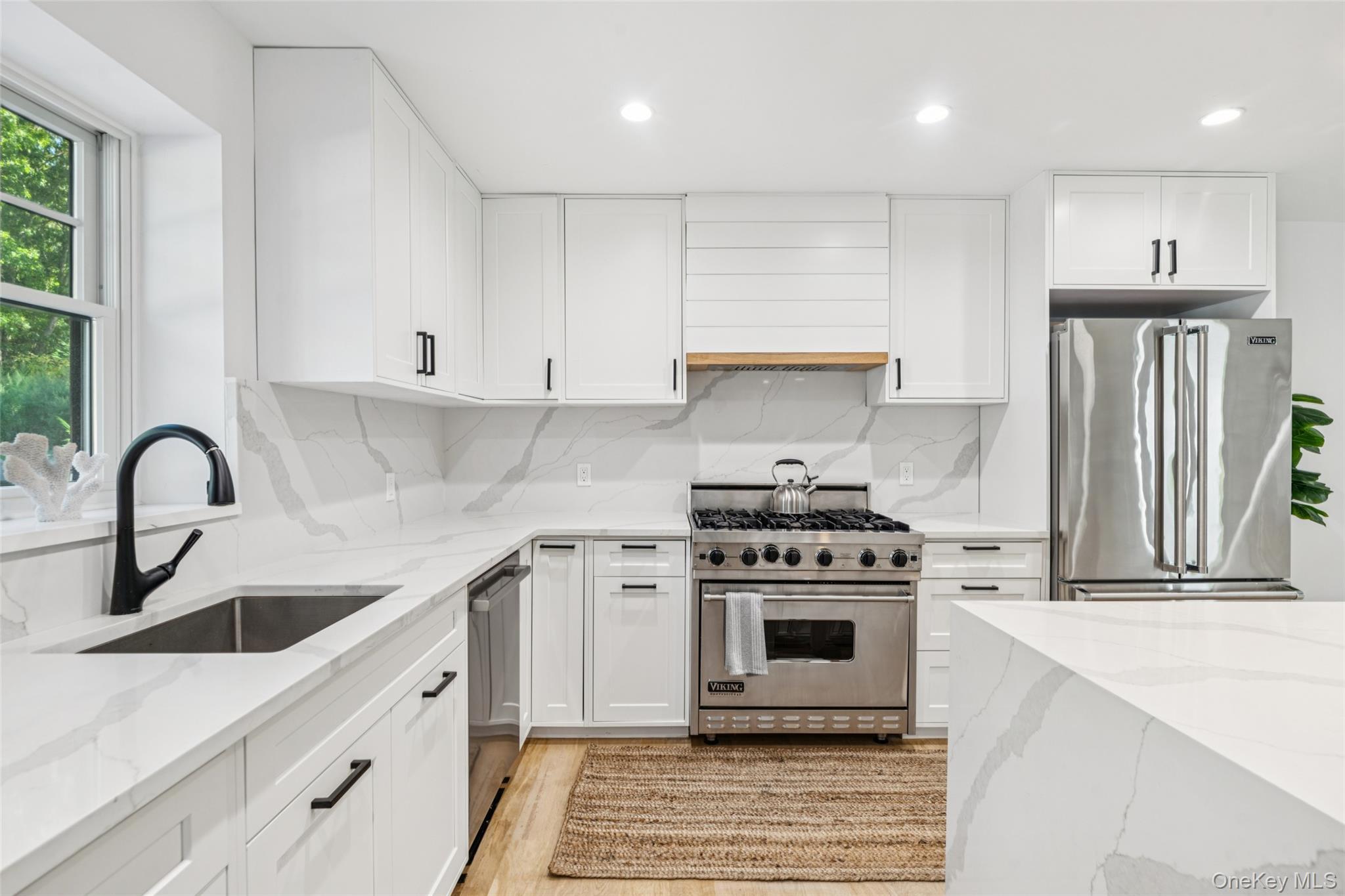 Single Family Atterbury Suffolk County, NY 11968, MLS-920907-15