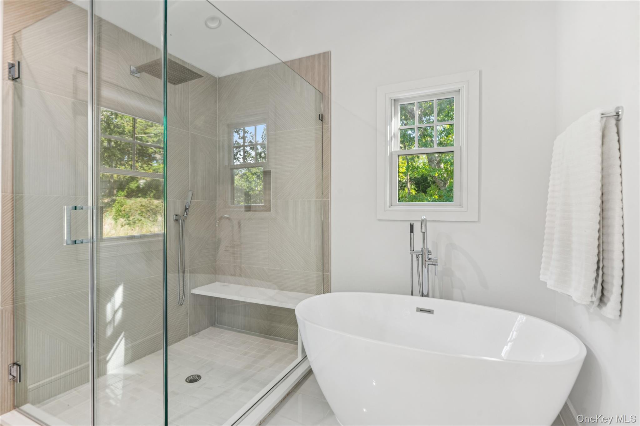 Single Family Atterbury Suffolk County, NY 11968, MLS-920907-25