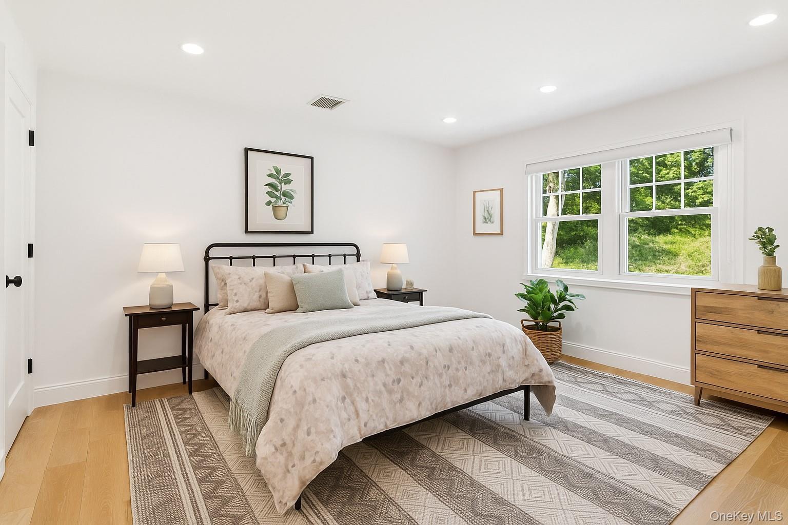 Single Family Atterbury Suffolk County, NY 11968, MLS-920907-28