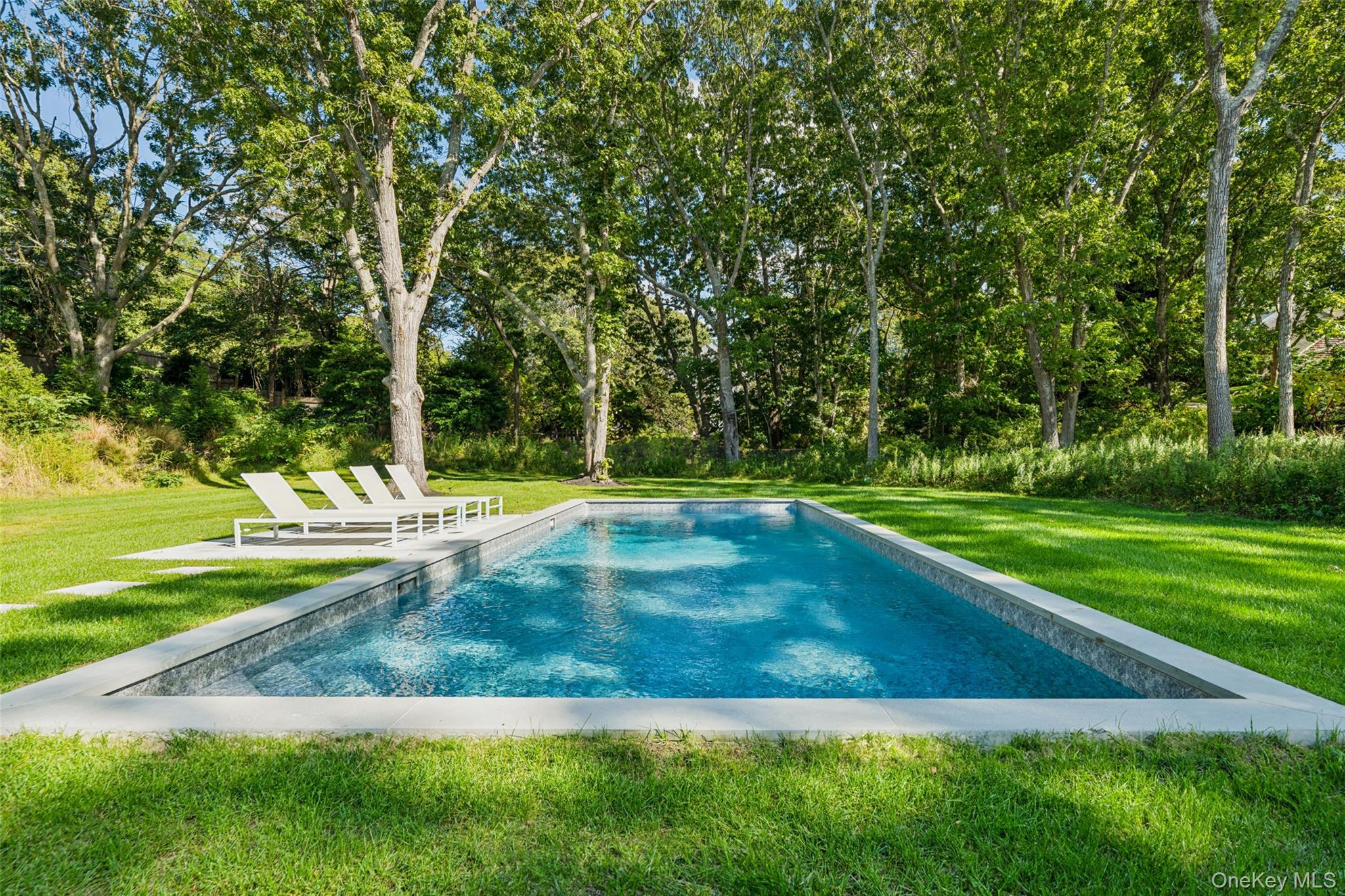 Single Family Atterbury Suffolk County, NY 11968, MLS-920907-3