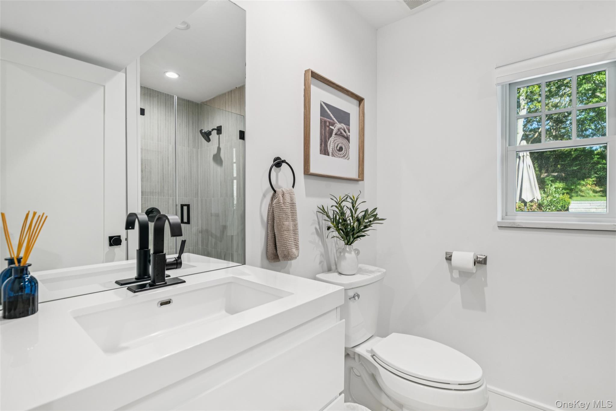 Single Family Atterbury Suffolk County, NY 11968, MLS-920907-32