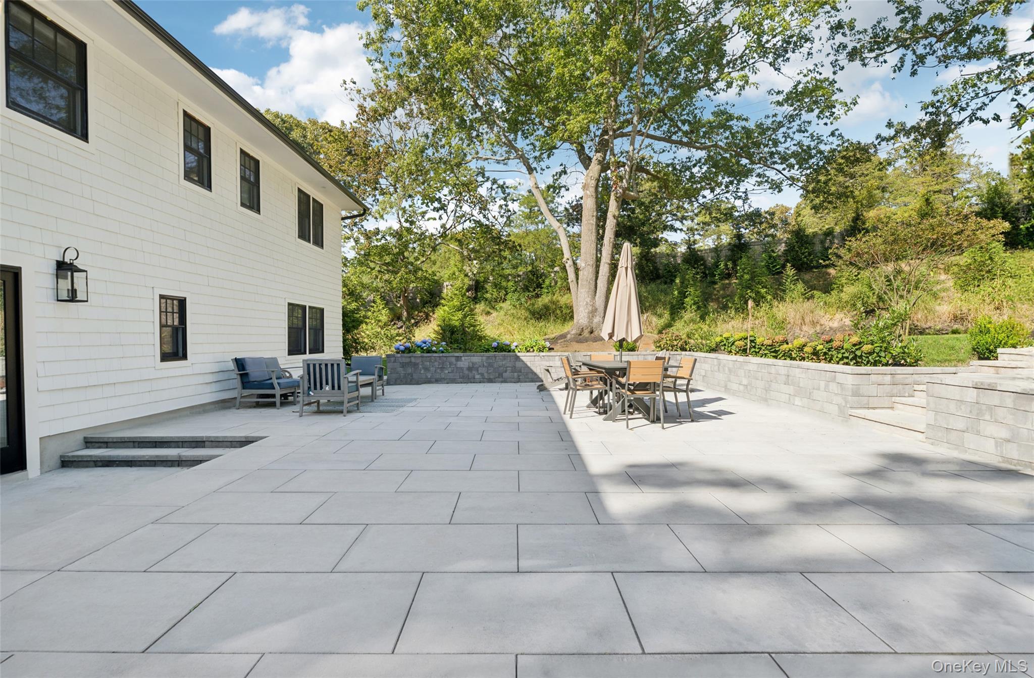 Single Family Atterbury Suffolk County, NY 11968, MLS-920907-36