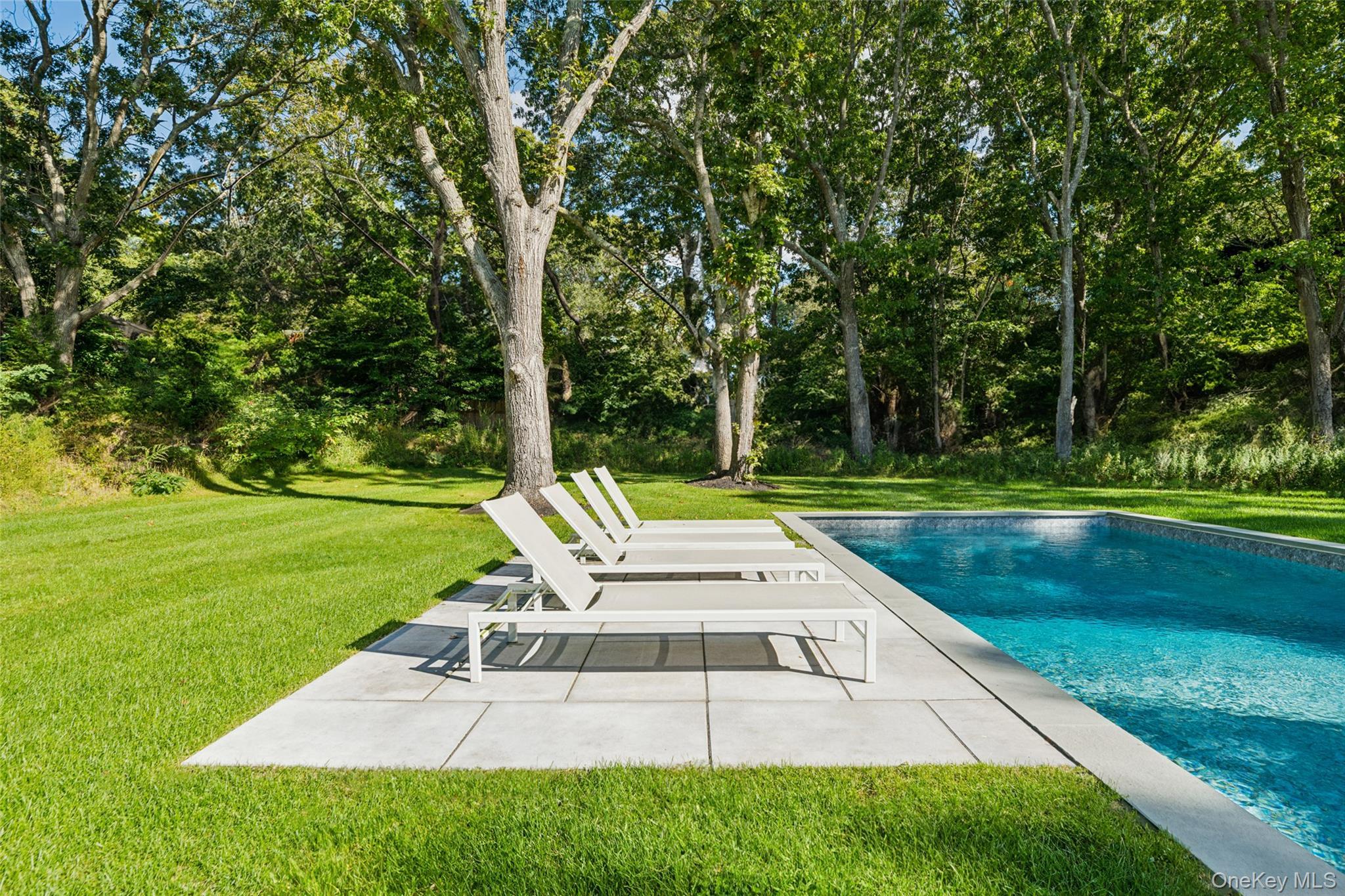 Single Family Atterbury Suffolk County, NY 11968, MLS-920907-5