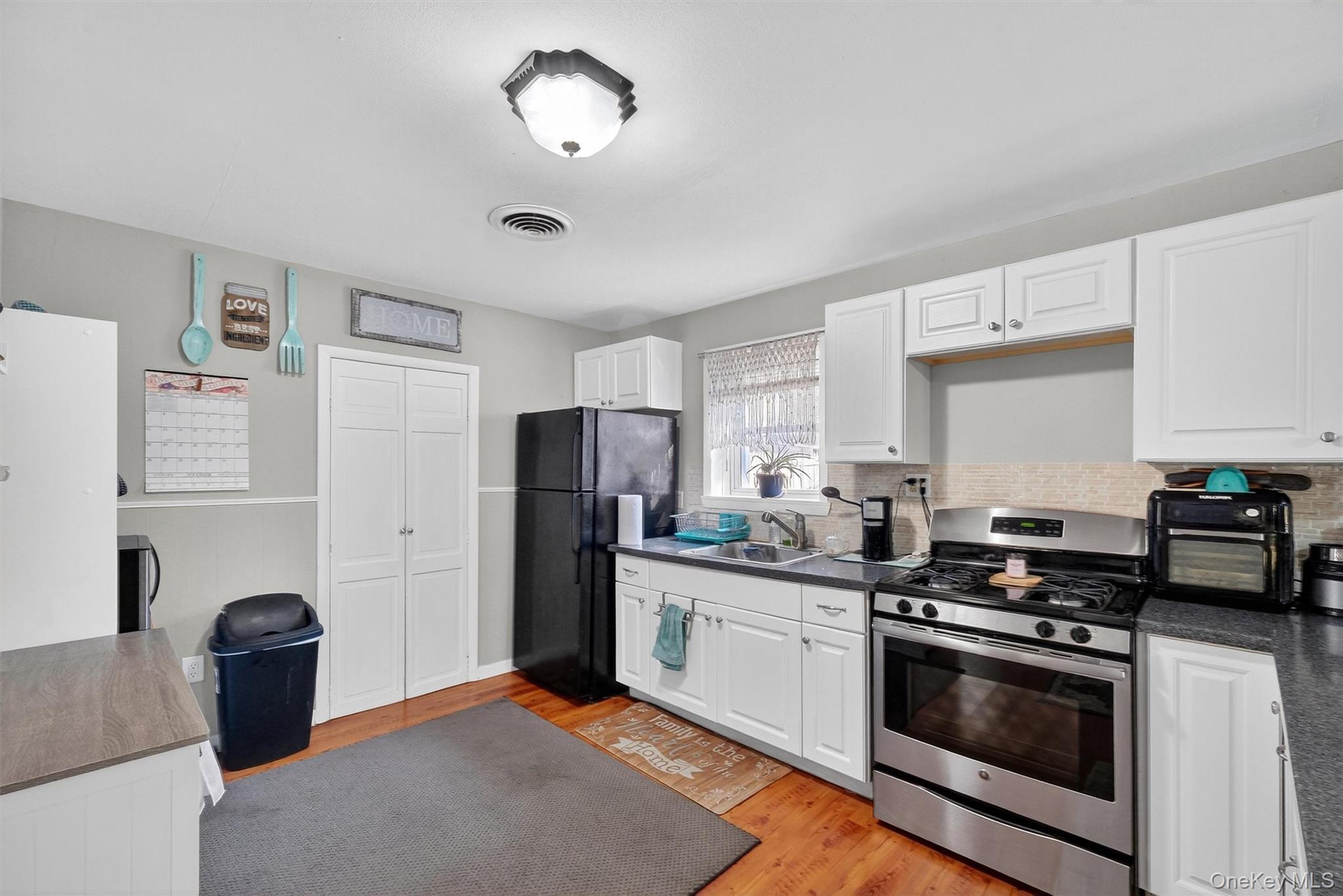 Single Family Peckham  Dutchess County, NY 12603, MLS-920919-10