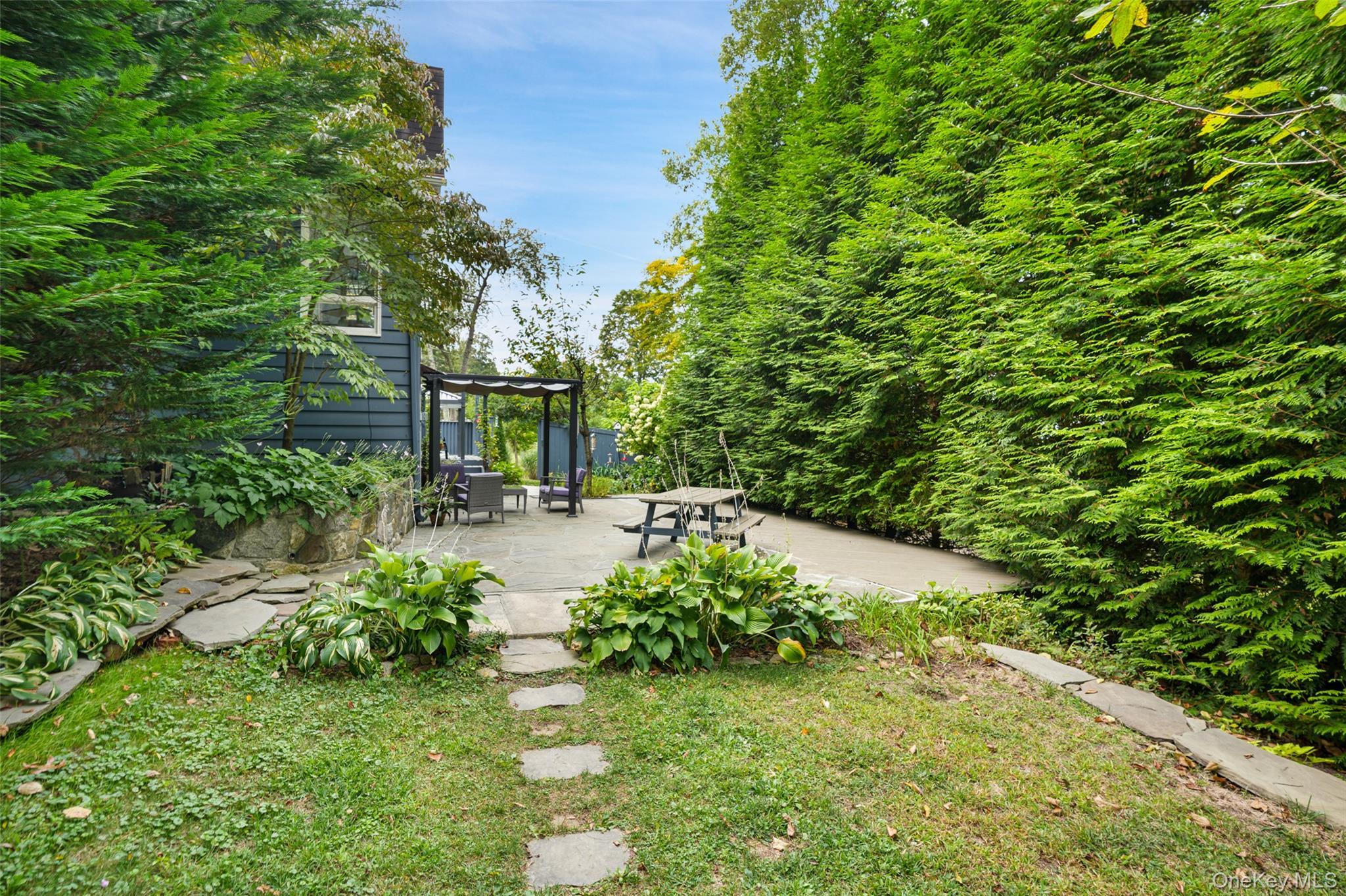 Single Family Quaker Hill  Putnam County, NY 12563, MLS-920923-23