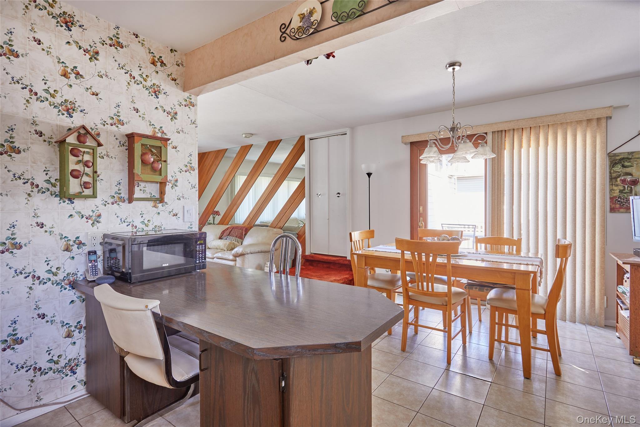 Single Family Lawrence  Nassau County, NY 11572, MLS-920924-8